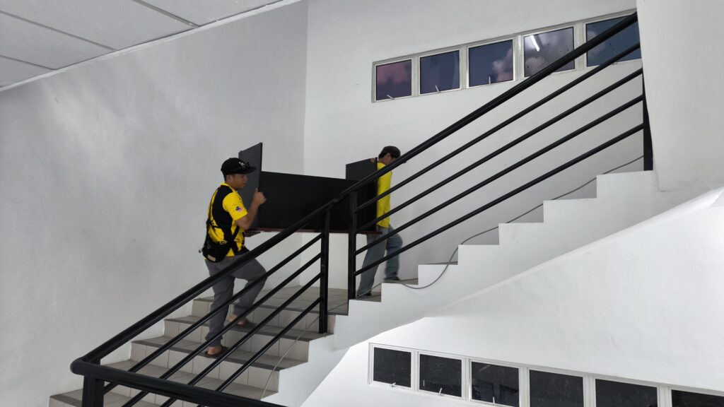 No photo description available.