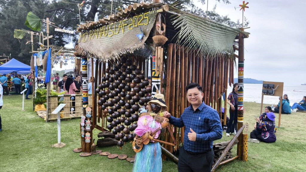 No photo description available.